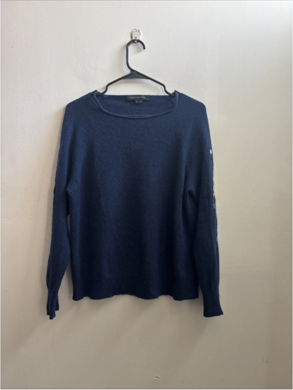 Women’s Skull Cashmere Embroidered Floral Pullover Sweater Navy Blue Medium M